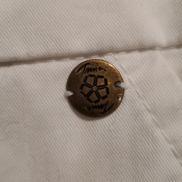 Trina Turk ankle length slim pant in white - Picture 2 of 7